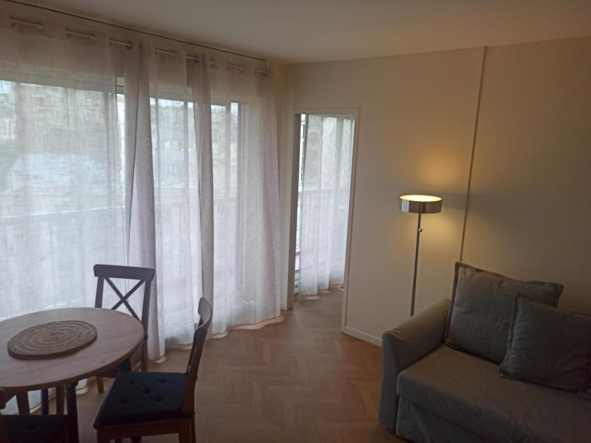 2 Pieces Renove Parijs