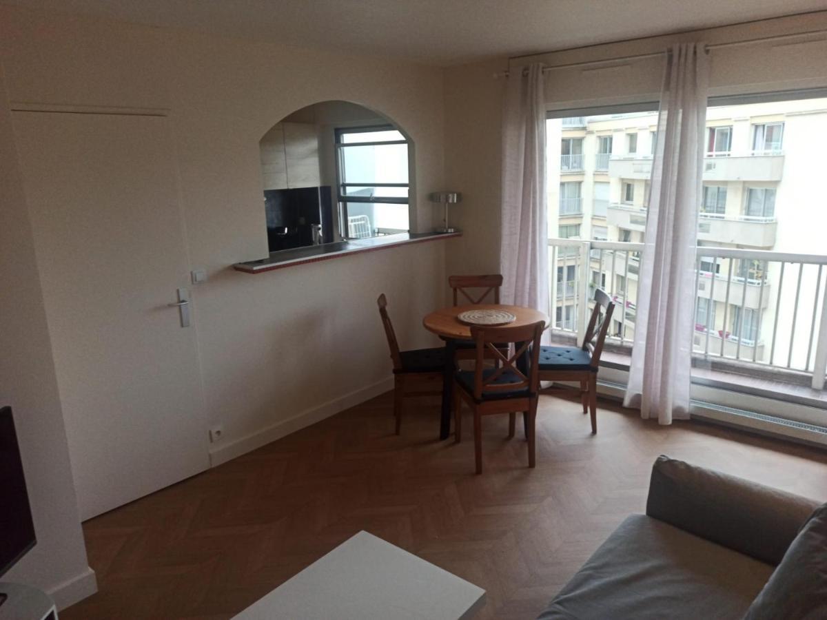 2 Pieces Renove Appartement Parijs