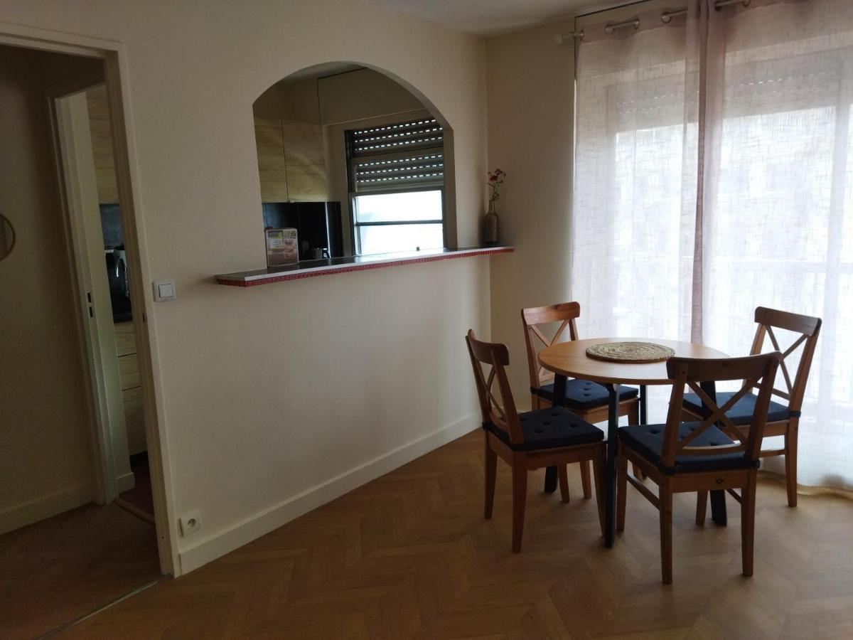 2 Pieces Renove Appartement Parijs